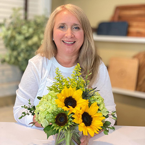 beth-greenberg beth greensberg owner paper + twine floral